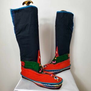 Vintage Boots Tibetan, traditional Tibet Boots Collectibles Rare handmade Color